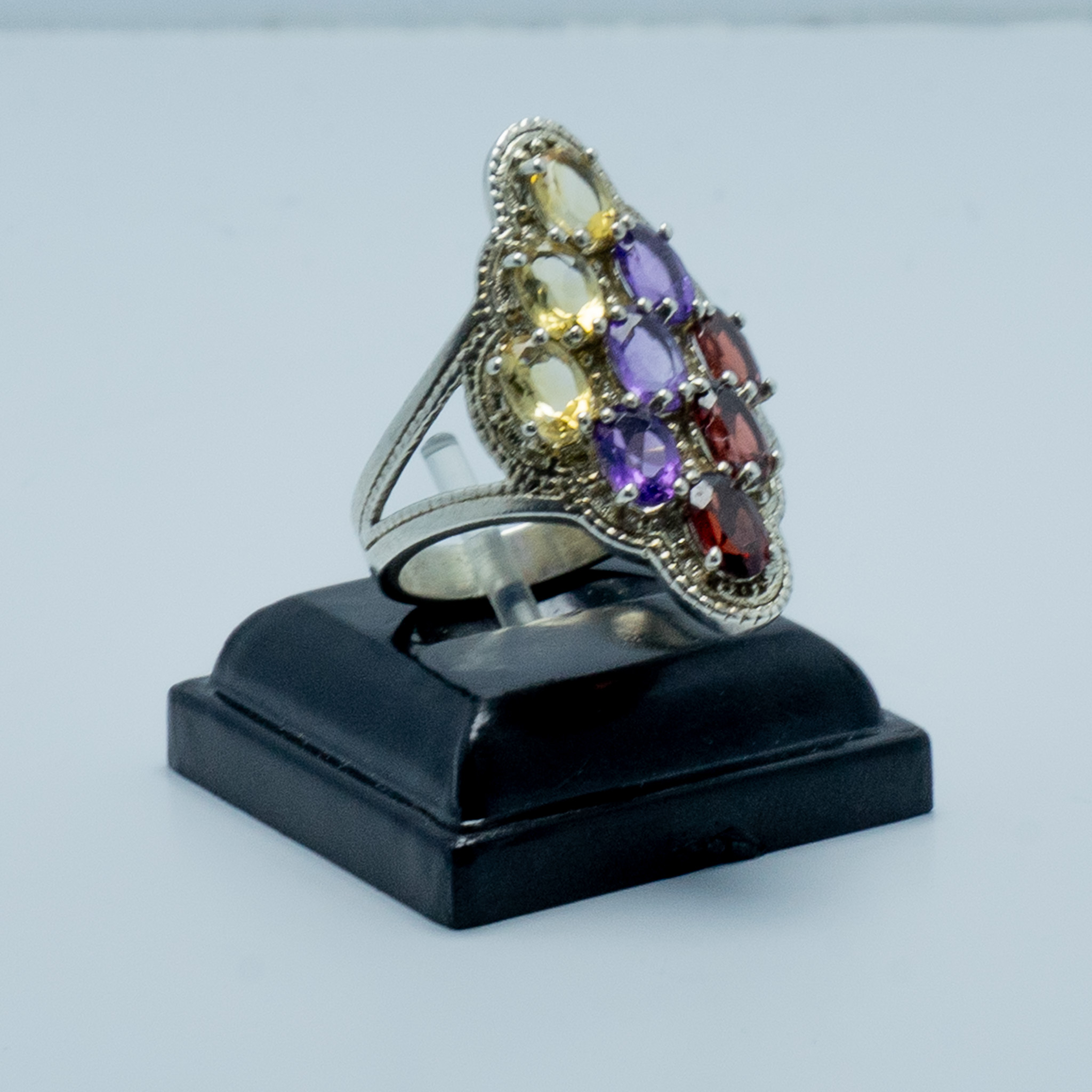 Anillo Granate, Topacio y Amatista Plata