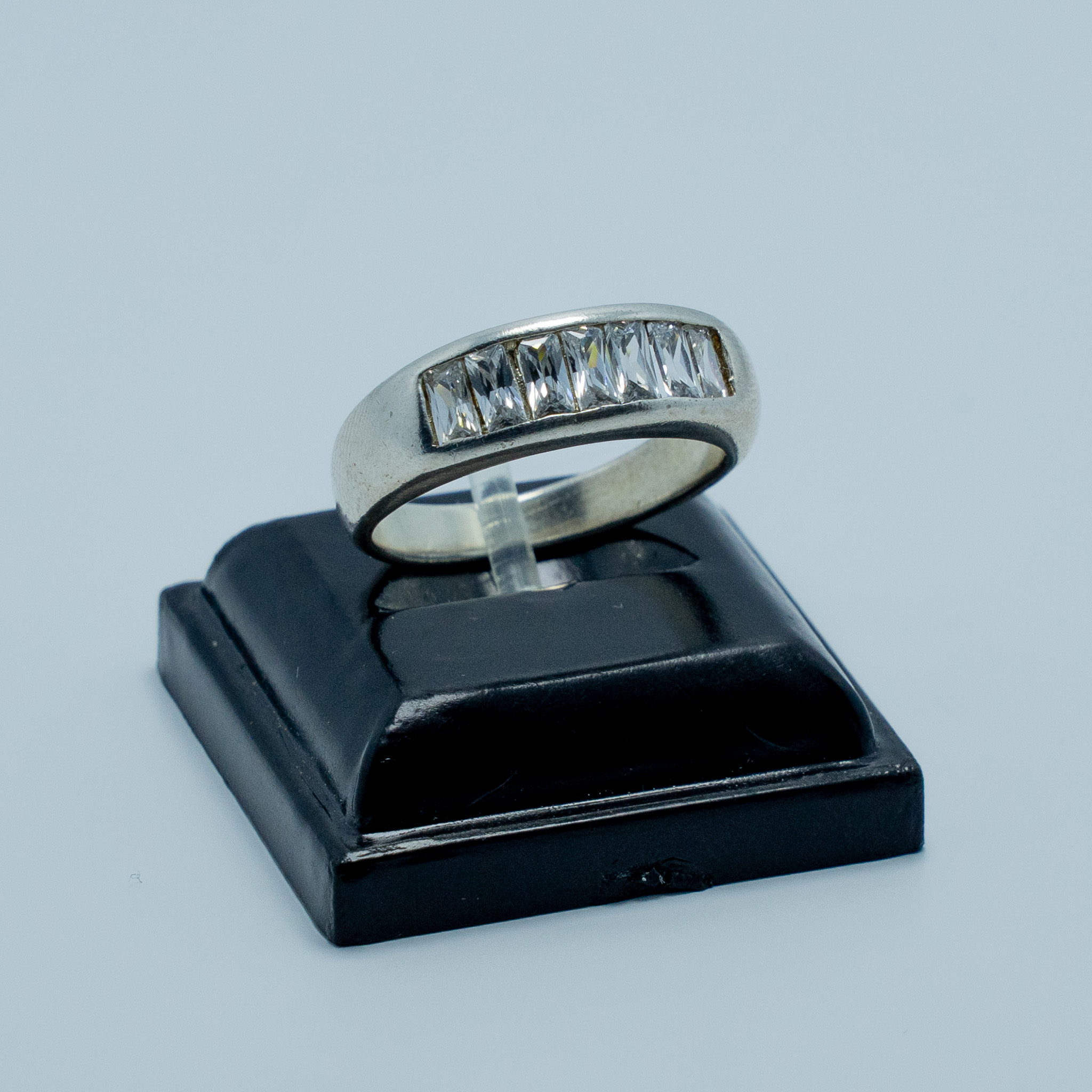 Cintillo Rectangular de Circones